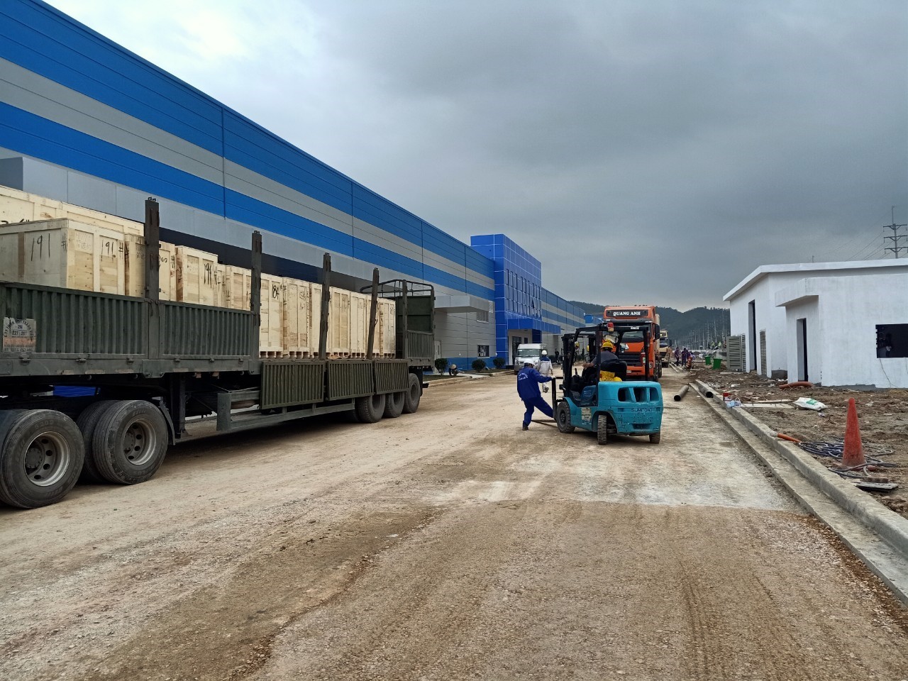 HẠ MÁY KCN QUANG CHÂU